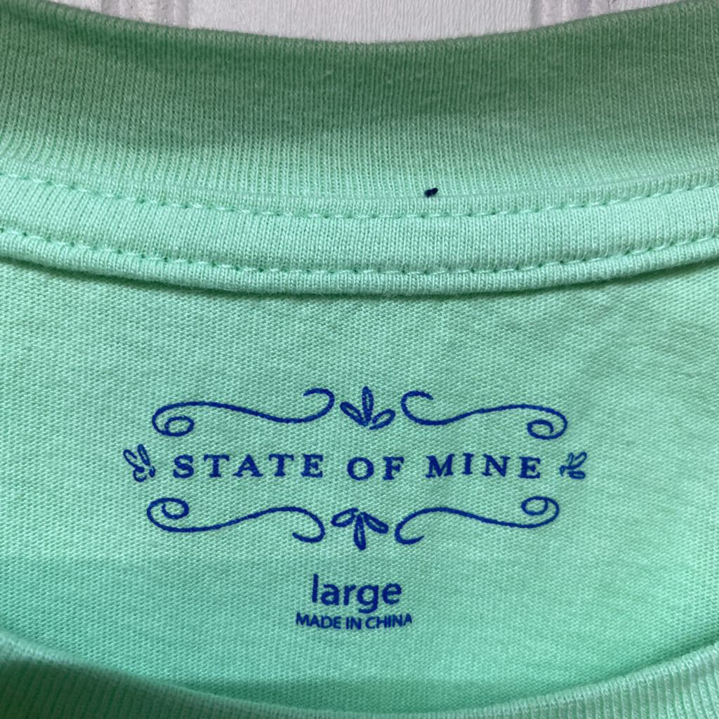 GREEN GRAPHIC T