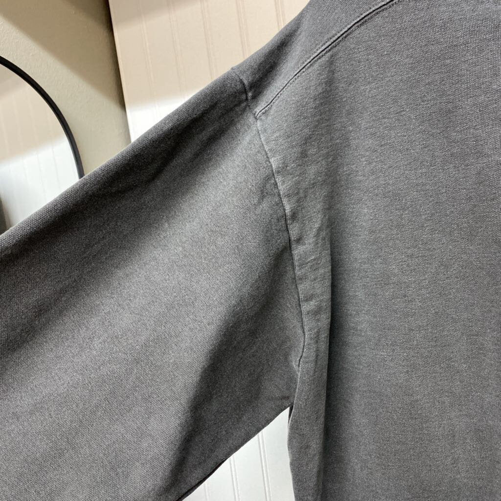 GRAY SWEATER