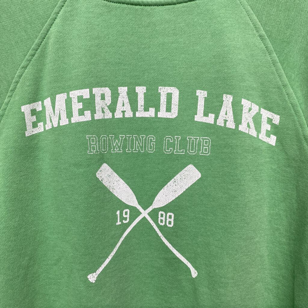 GREEN SWEATSHIRT