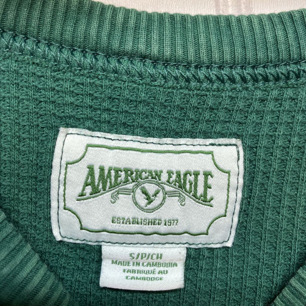 AMERICAN EAGLE SWEATSHIRT