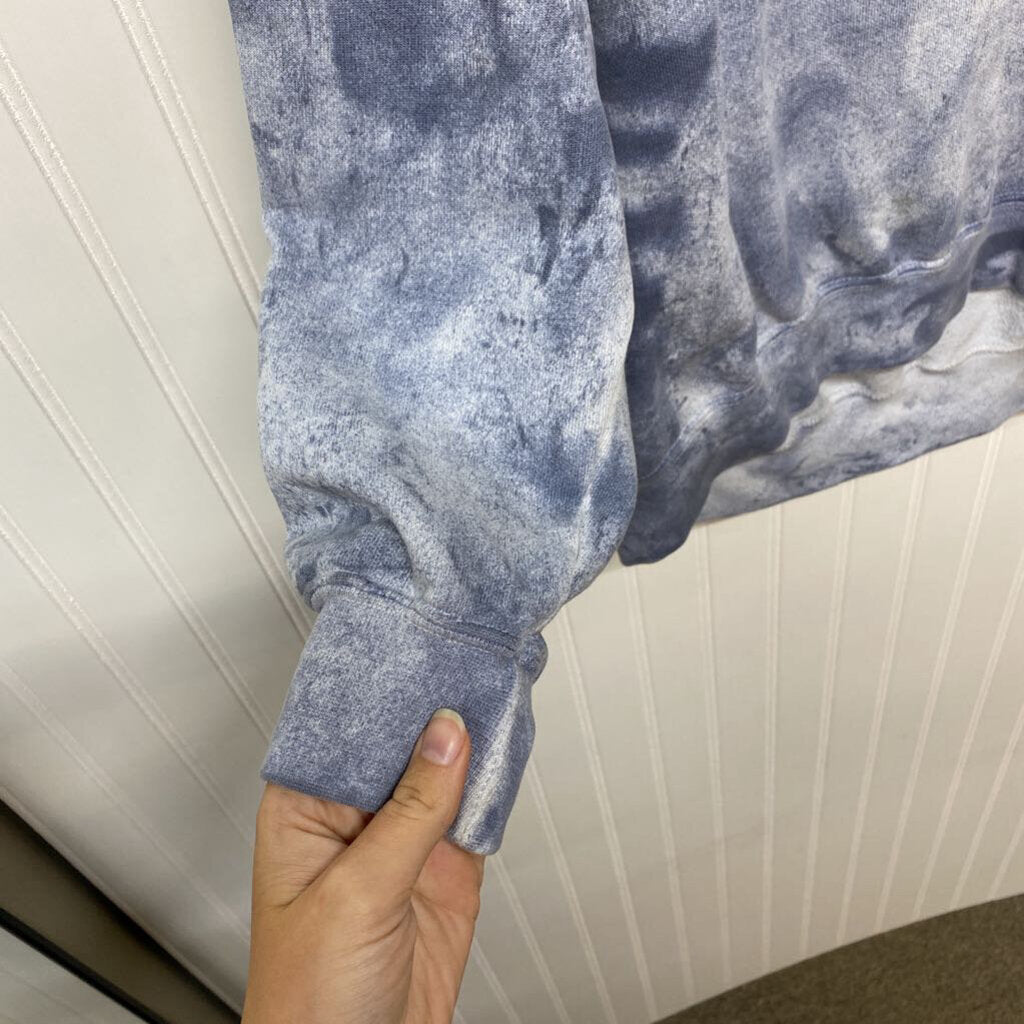 TYE DYE SWEATSHIRT