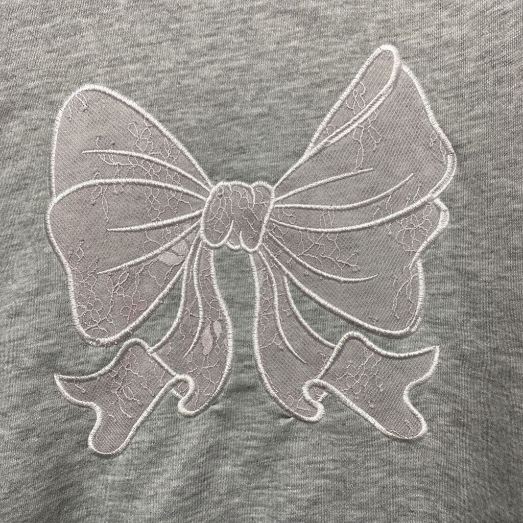 BOW SWEATSHIRT