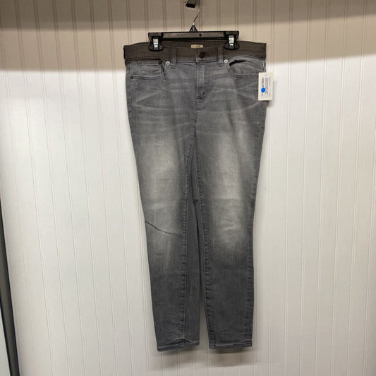 STRAIGHT LEG GREY DENIM JEANS