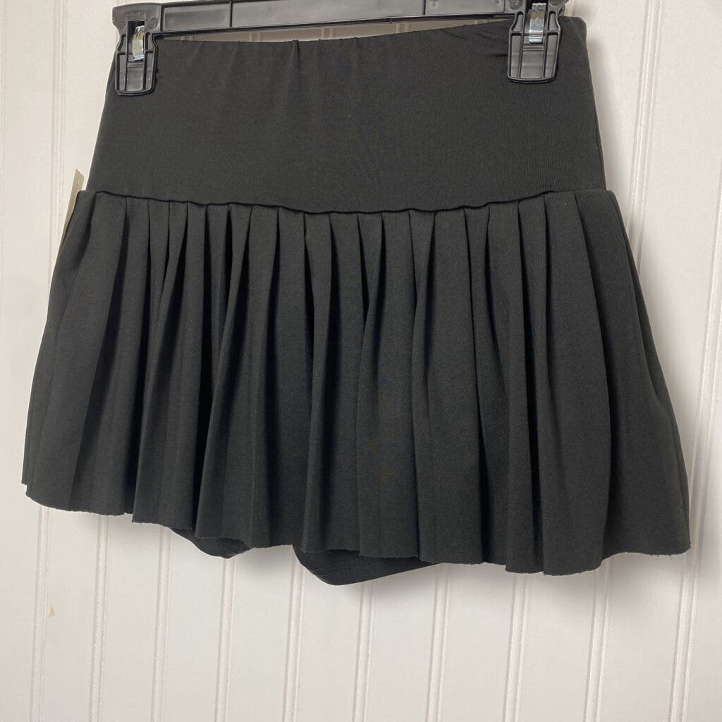 PLEATED ACTIVE SHORT SKORT