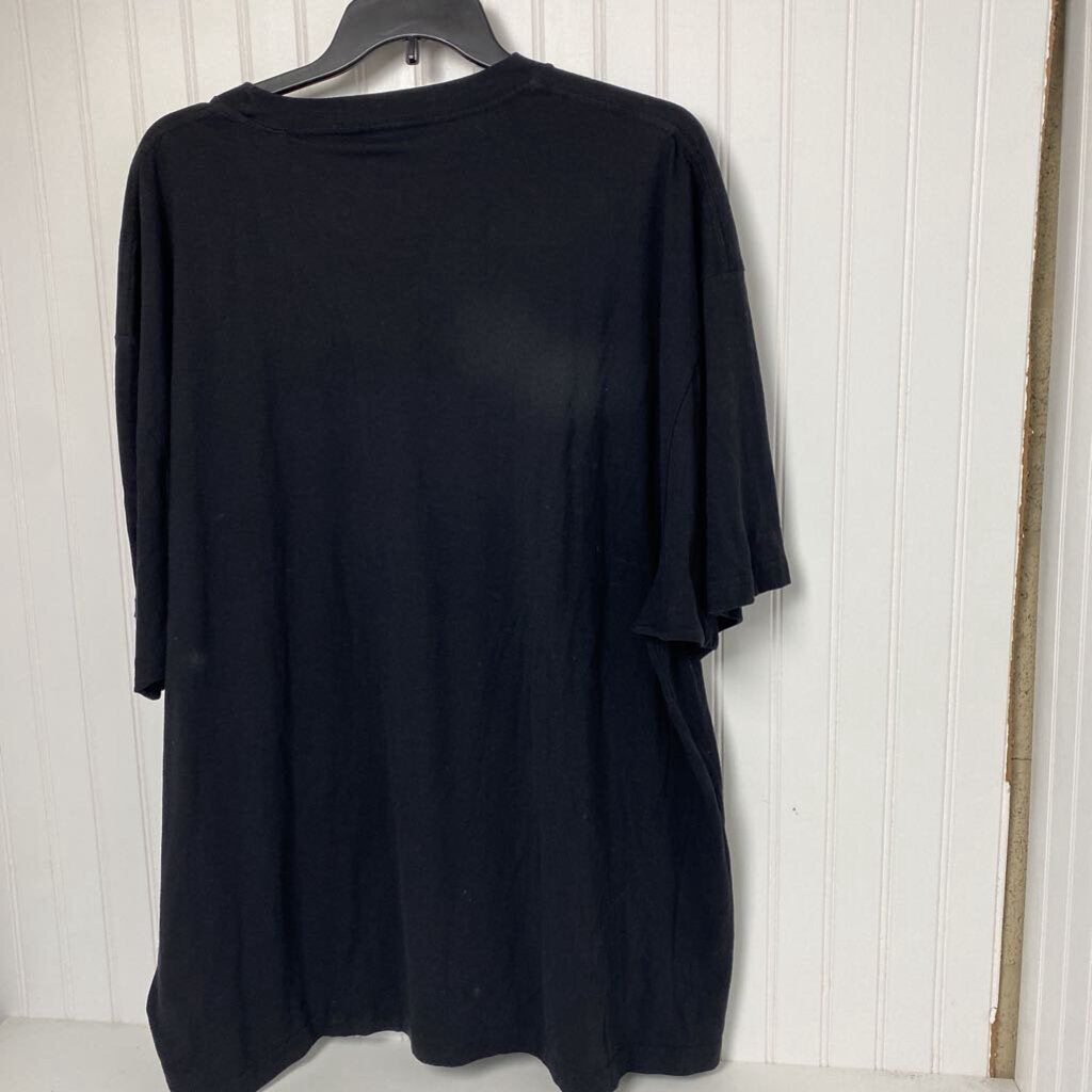 BASIC T-SHIRT