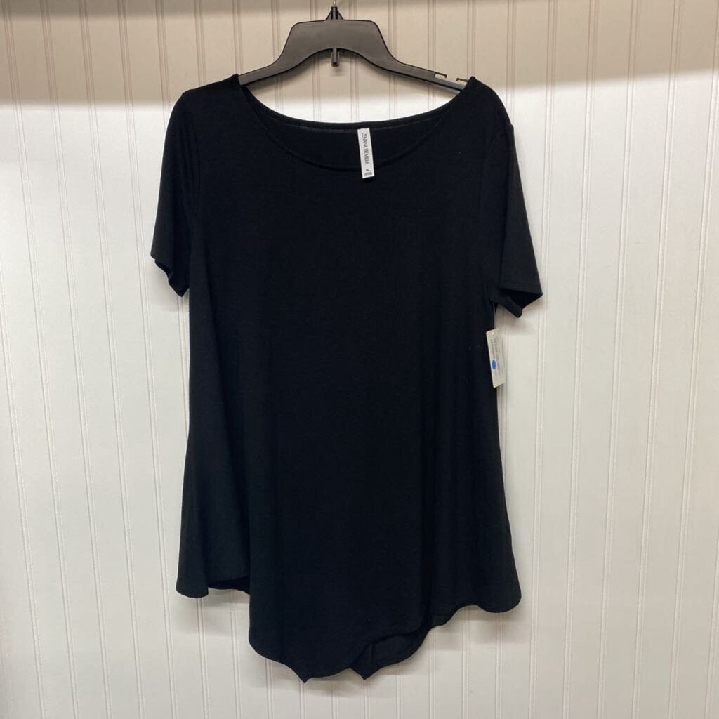 SHORT SLEEVE KNIT TOP