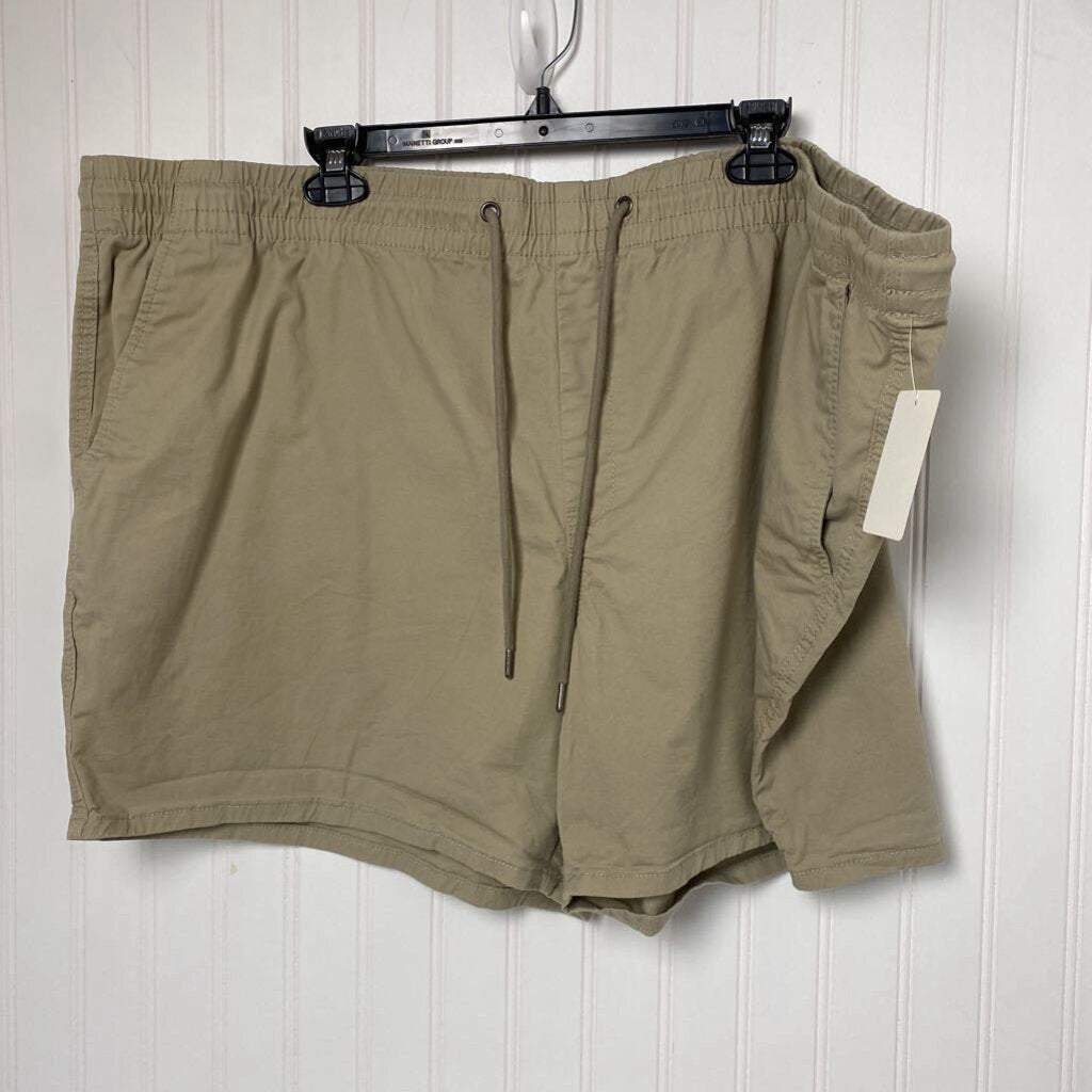KHAKI SHORTS