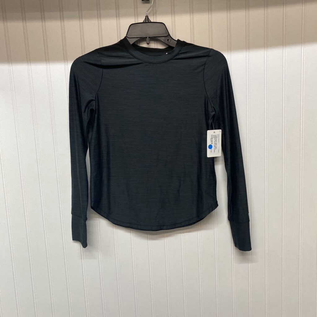 LONG SLEEVE ATHLETIC TOP