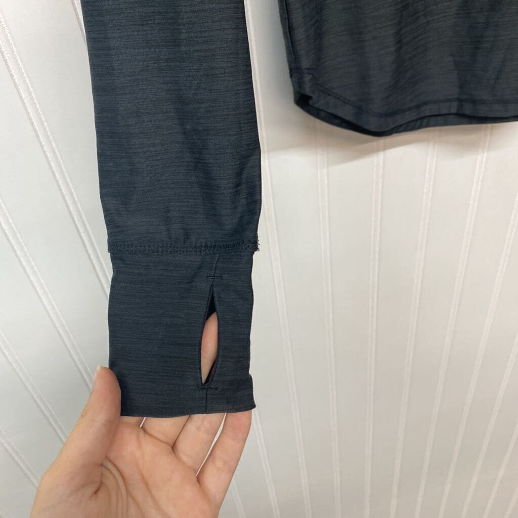 LONG SLEEVE ATHLETIC TOP