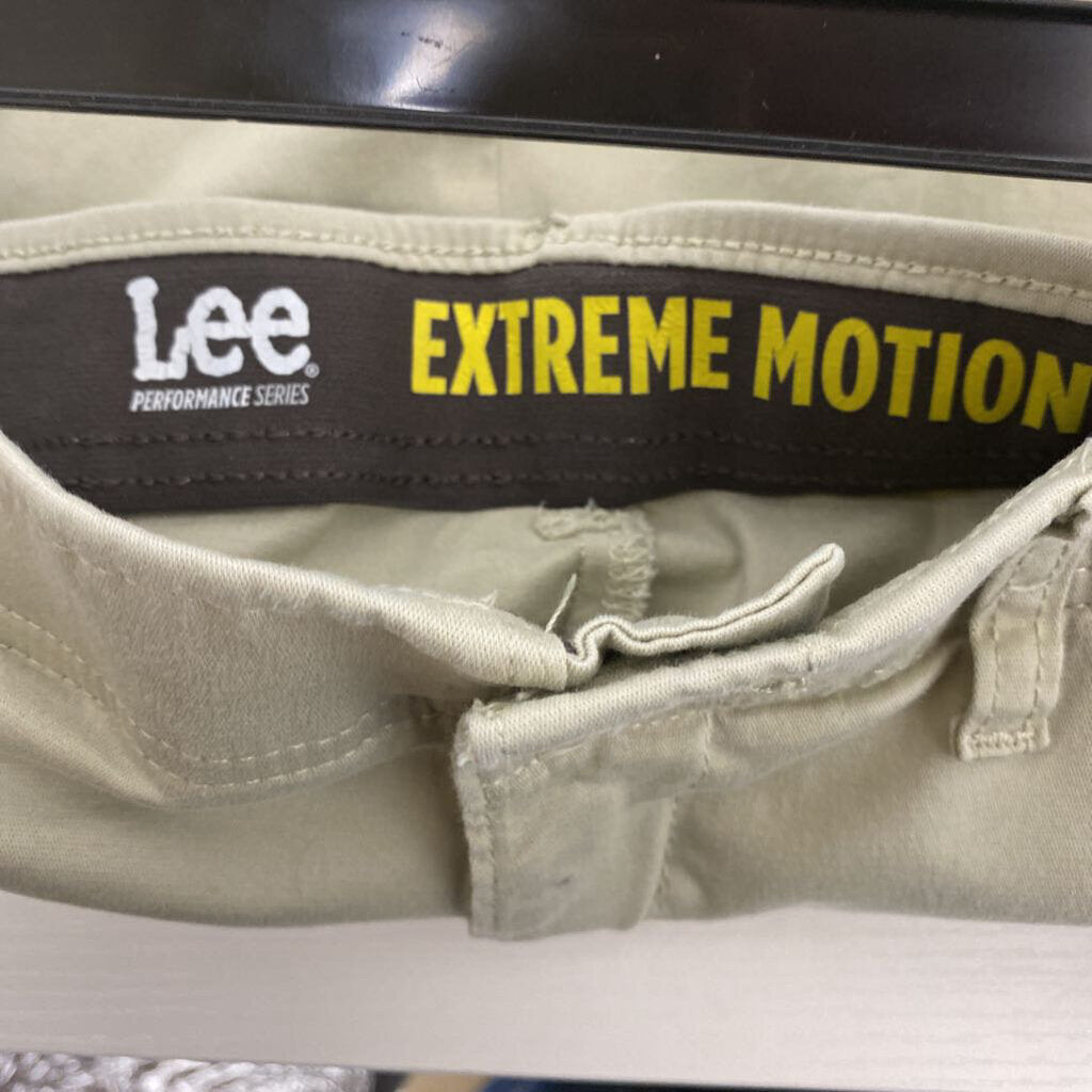KHAKI SHORTS