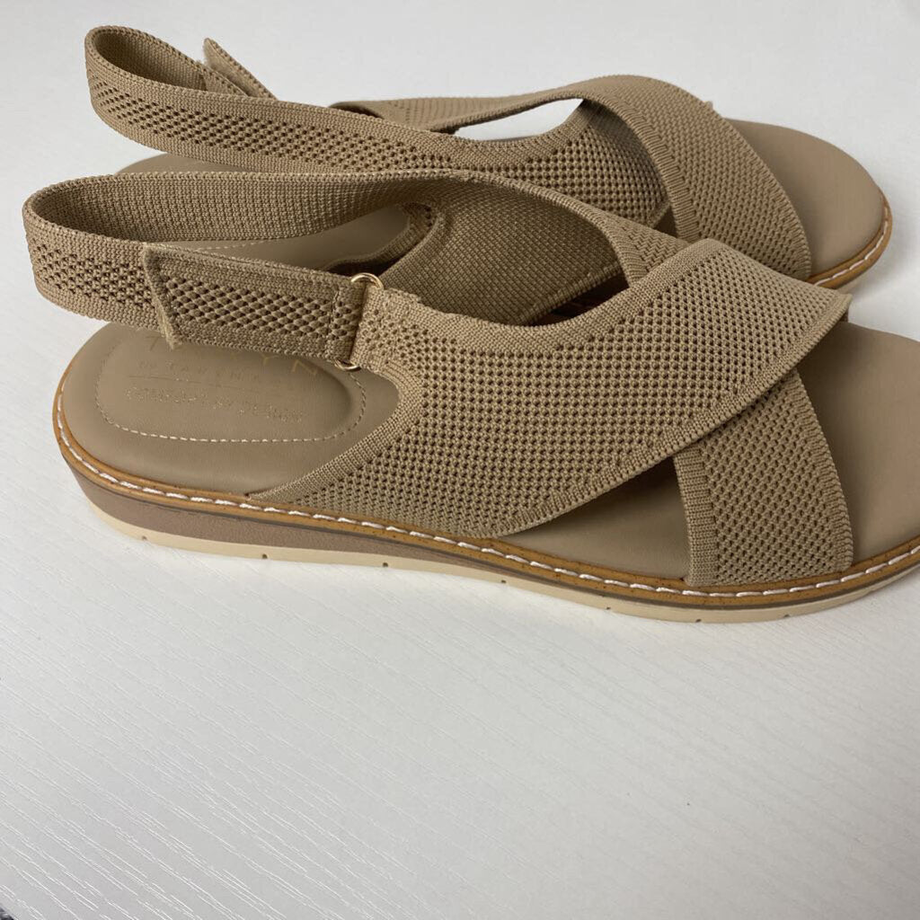 OPEN TOED SANDALS