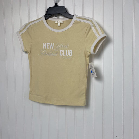 SHORT SLEEVED TOP