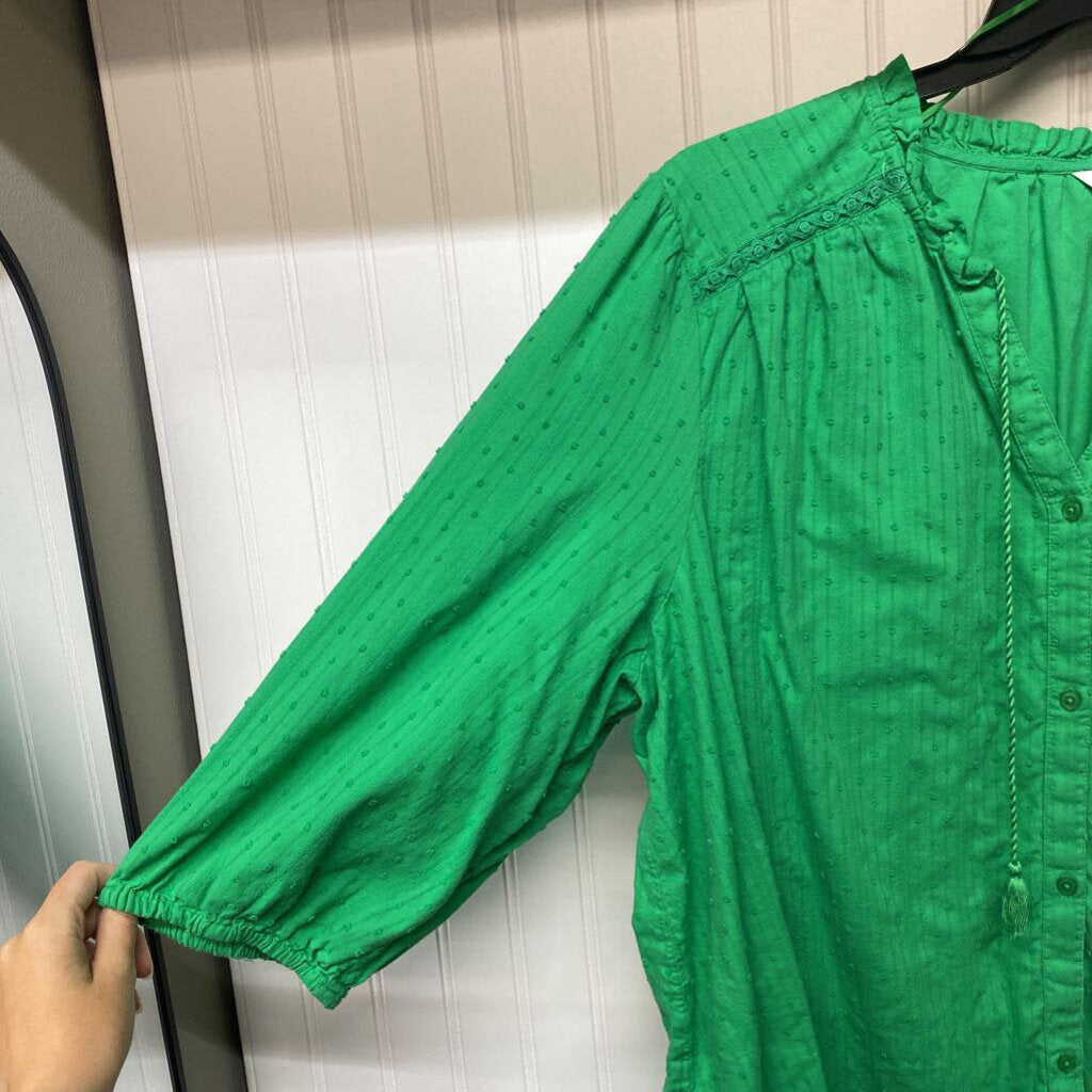 LONG SLEEVE BUTTON UP BLOUSE