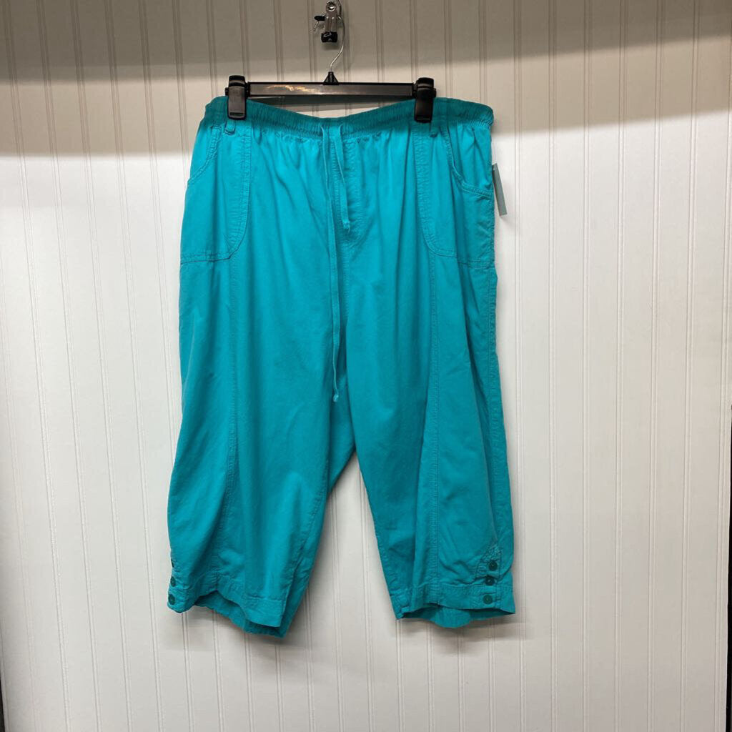 *DRAWSTRING WAIST CAPRI PANTS