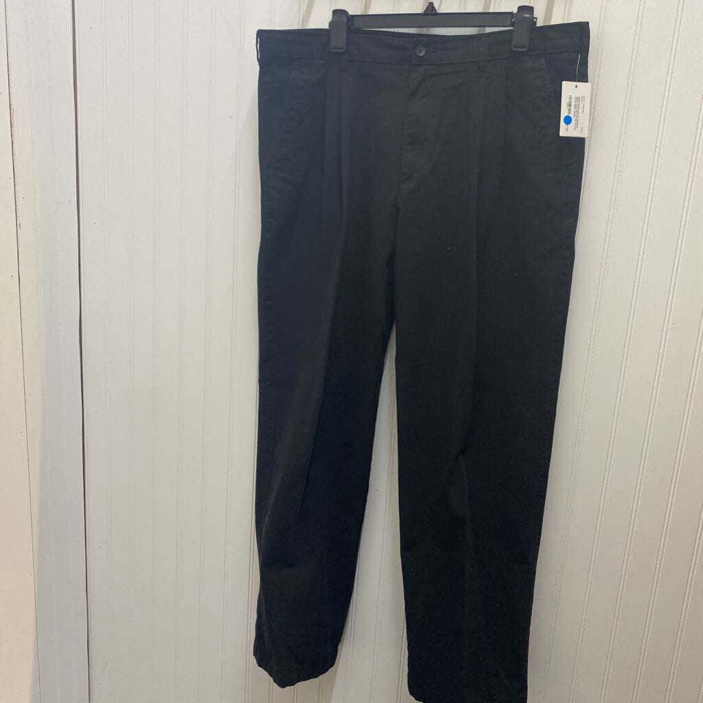 MENS PLEATED KHAKIS