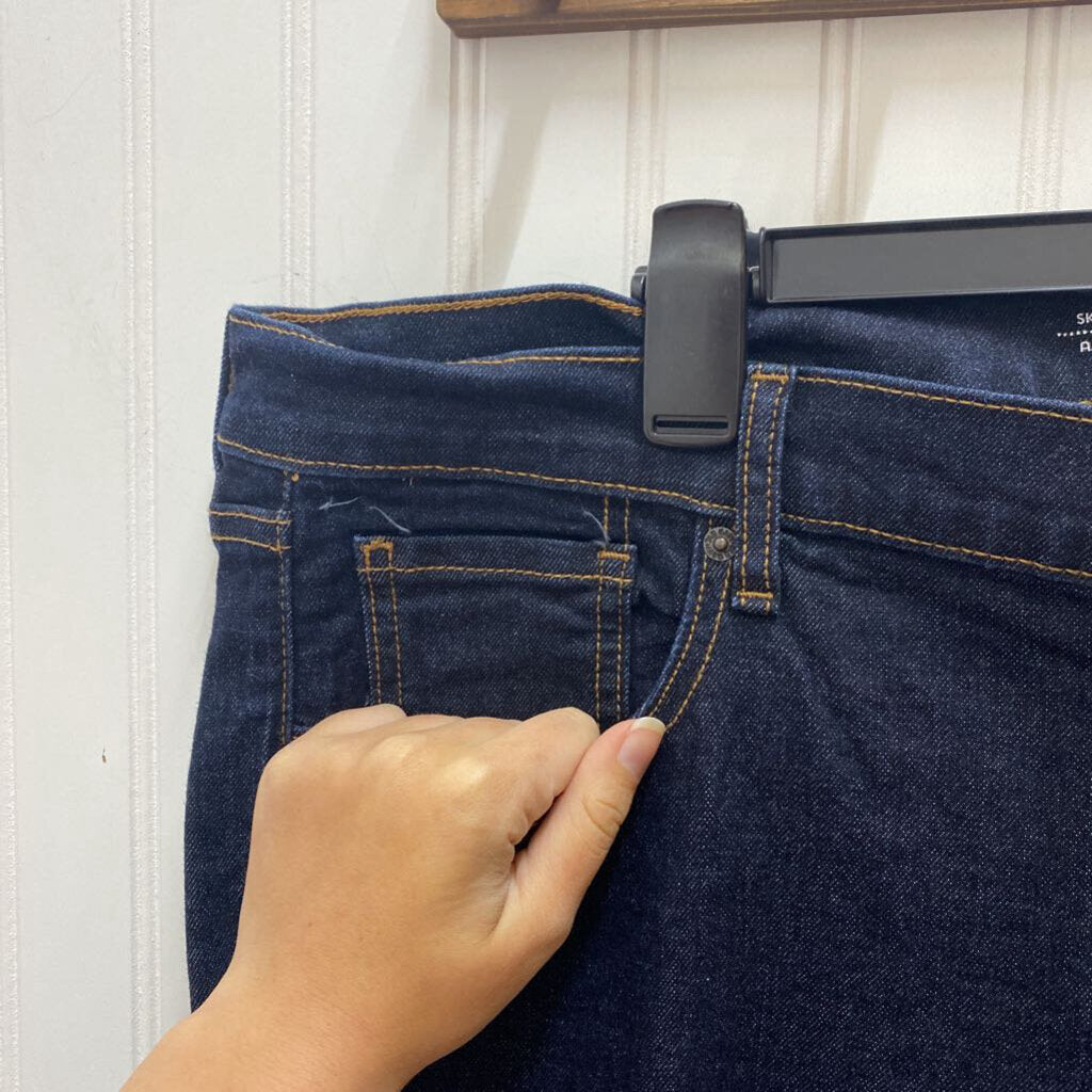 DARK DENIM SKINNY FIT
