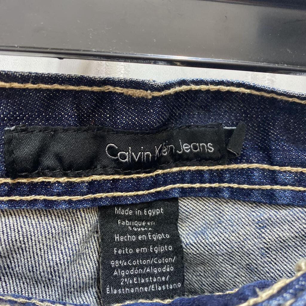 WIDE LEGGED JEANS