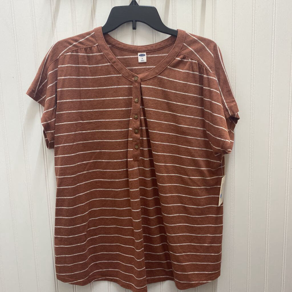 SHORT SLEEVED WITH BUTTONS