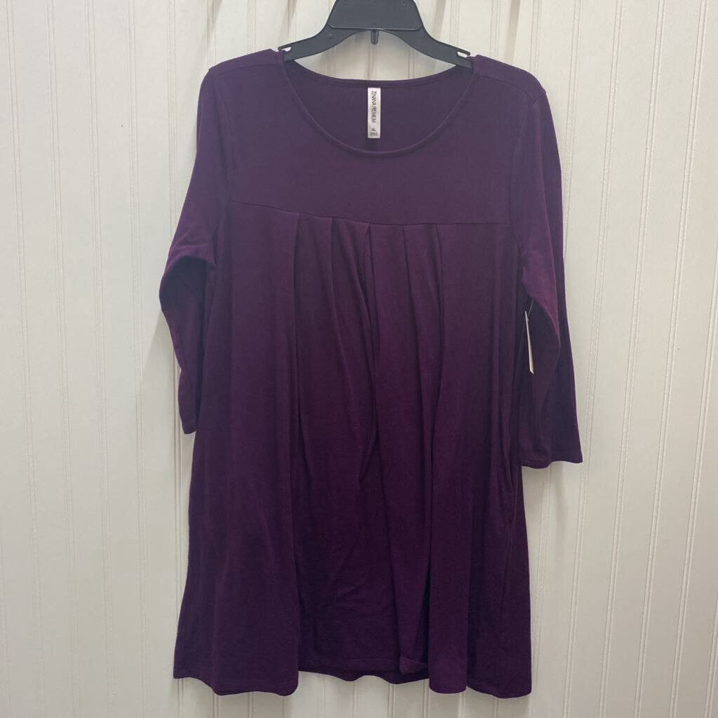 PLEATED LONG SLEEVED