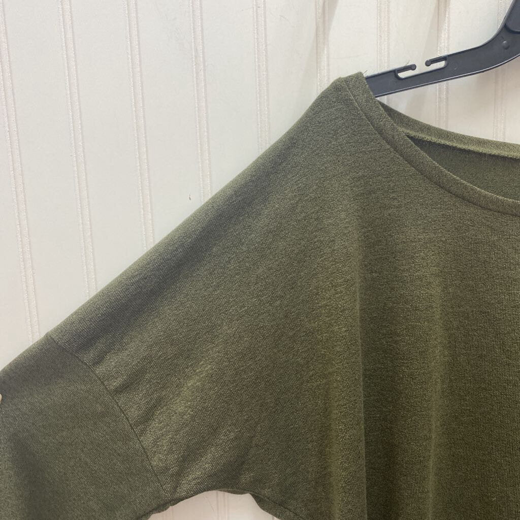 LONG SLEEVED TOP