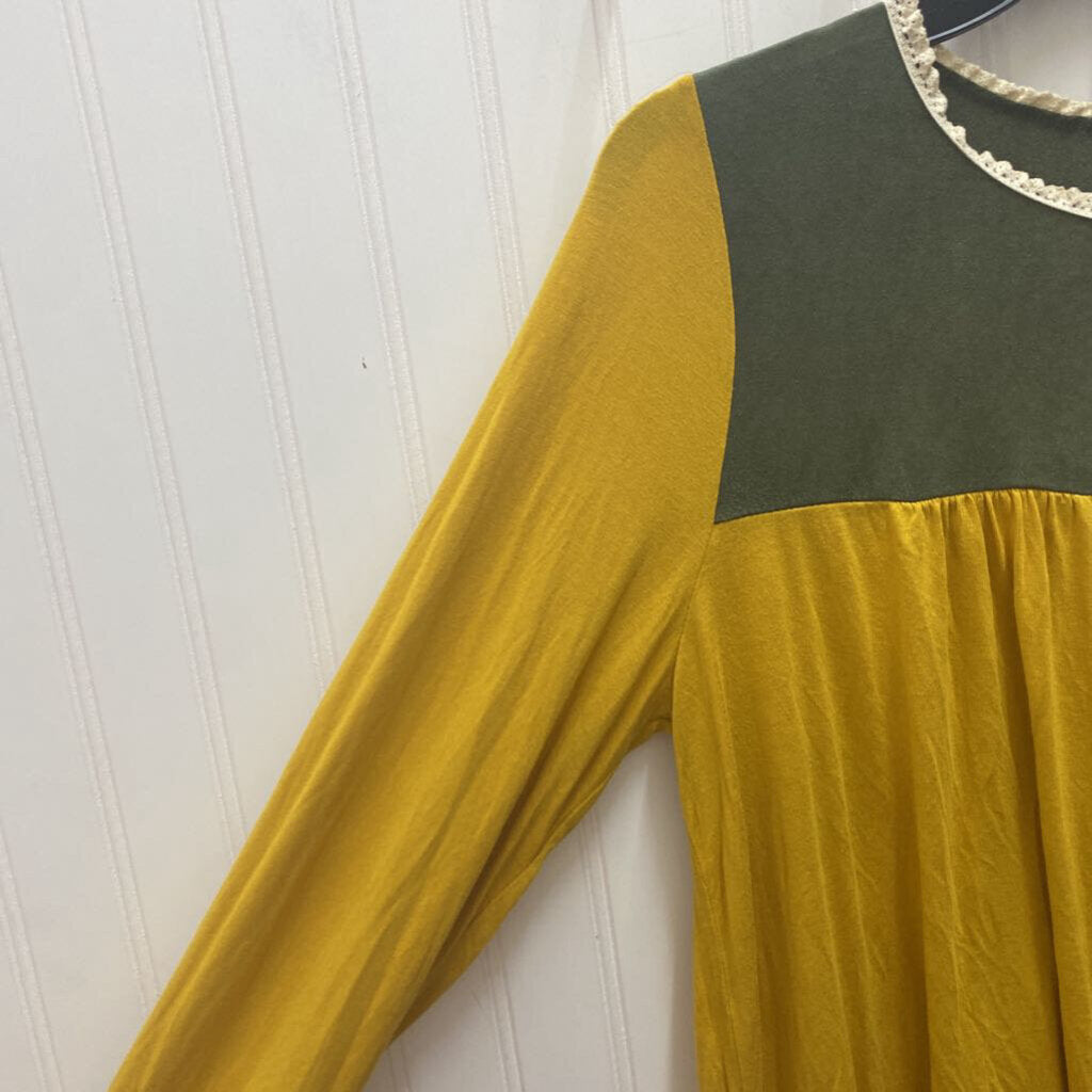 GOLD AND SAGE LONG SLEEVED