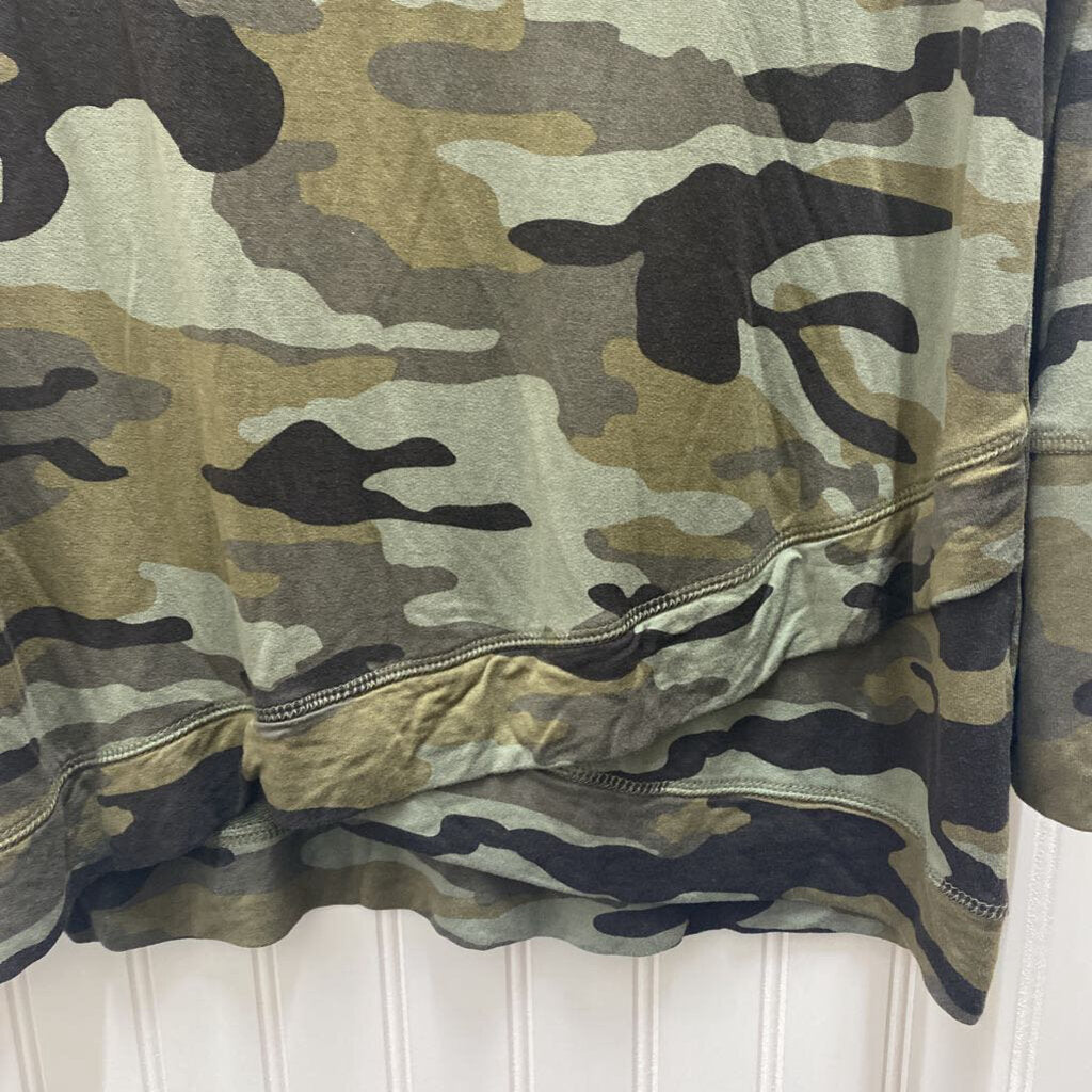 CAMO LONG SLEEVED