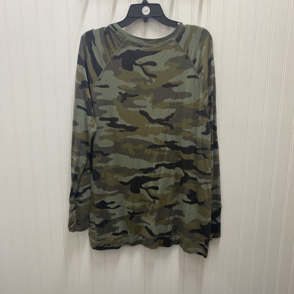 CAMO LONG SLEEVED