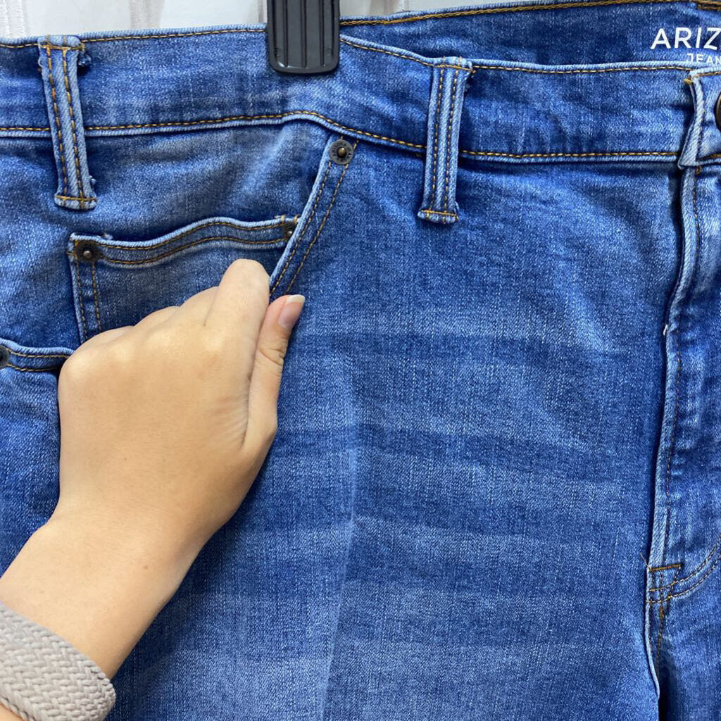 MENS TAPERED LEG JEANS