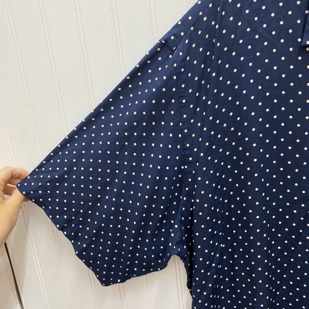 SHORT SLEEVE BUTTON UP SHIRT