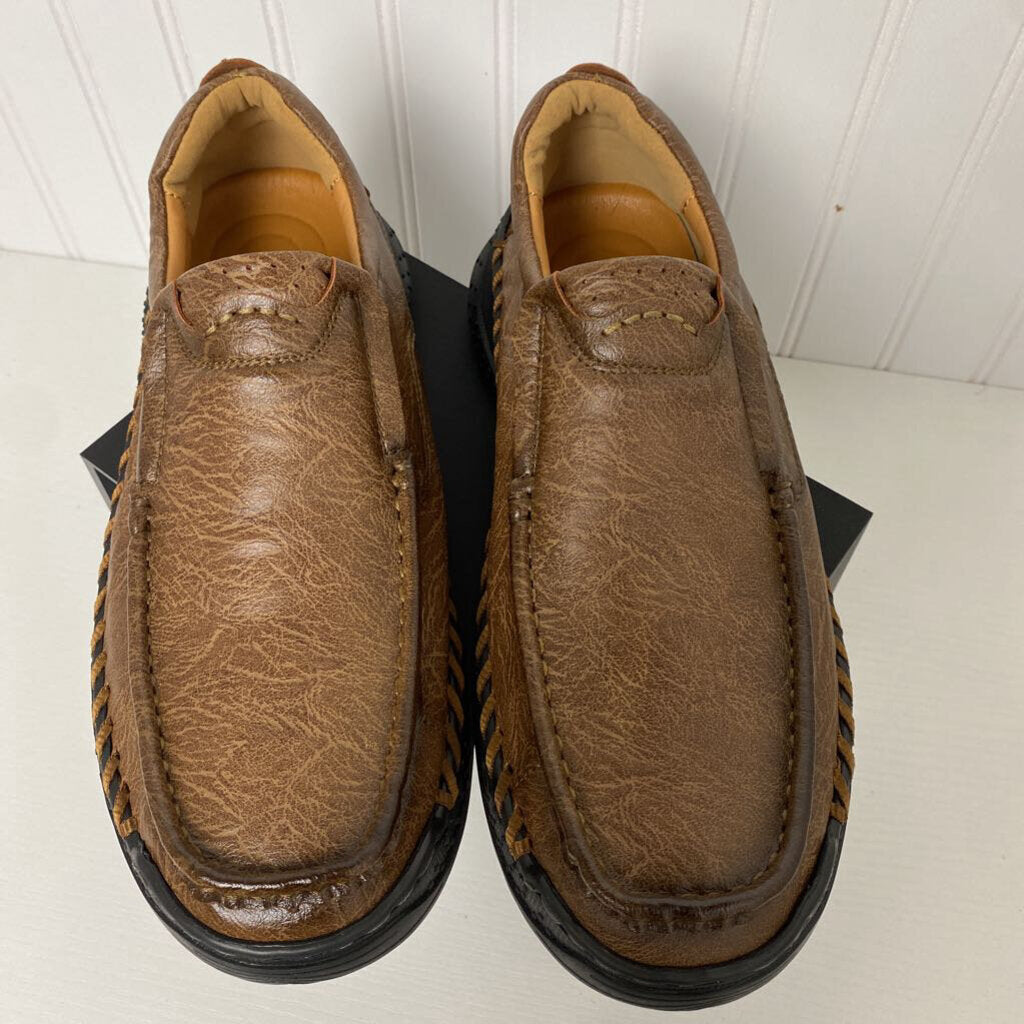 SQUARE TOE SLIP-ON LOAFERS