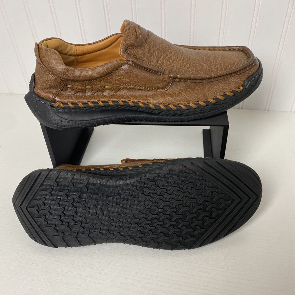 SQUARE TOE SLIP-ON LOAFERS