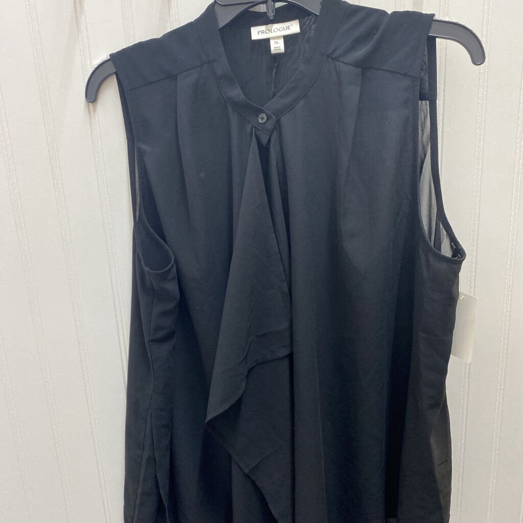 FLOWY SLEEVLESS TOP