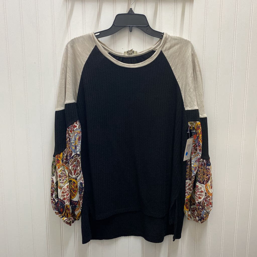 TEXTURED LONG SLEEVED