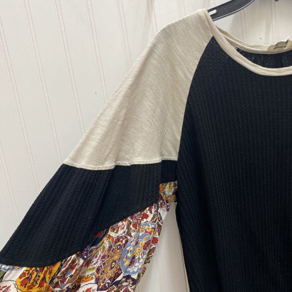 TEXTURED LONG SLEEVED