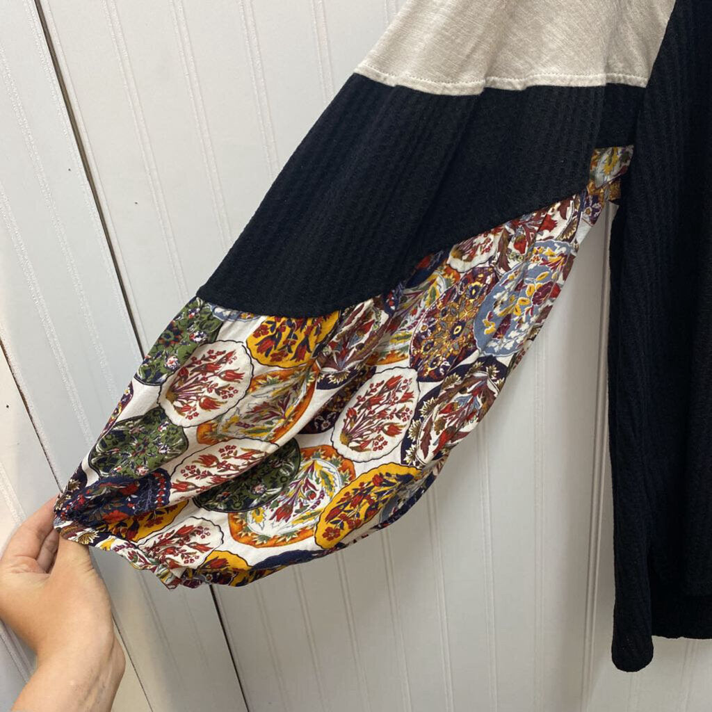 TEXTURED LONG SLEEVED