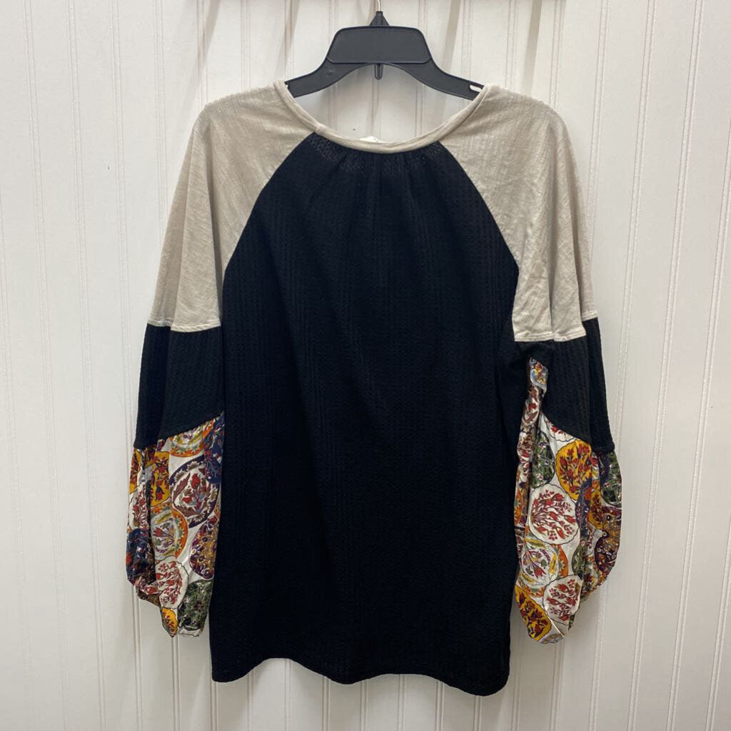 TEXTURED LONG SLEEVED
