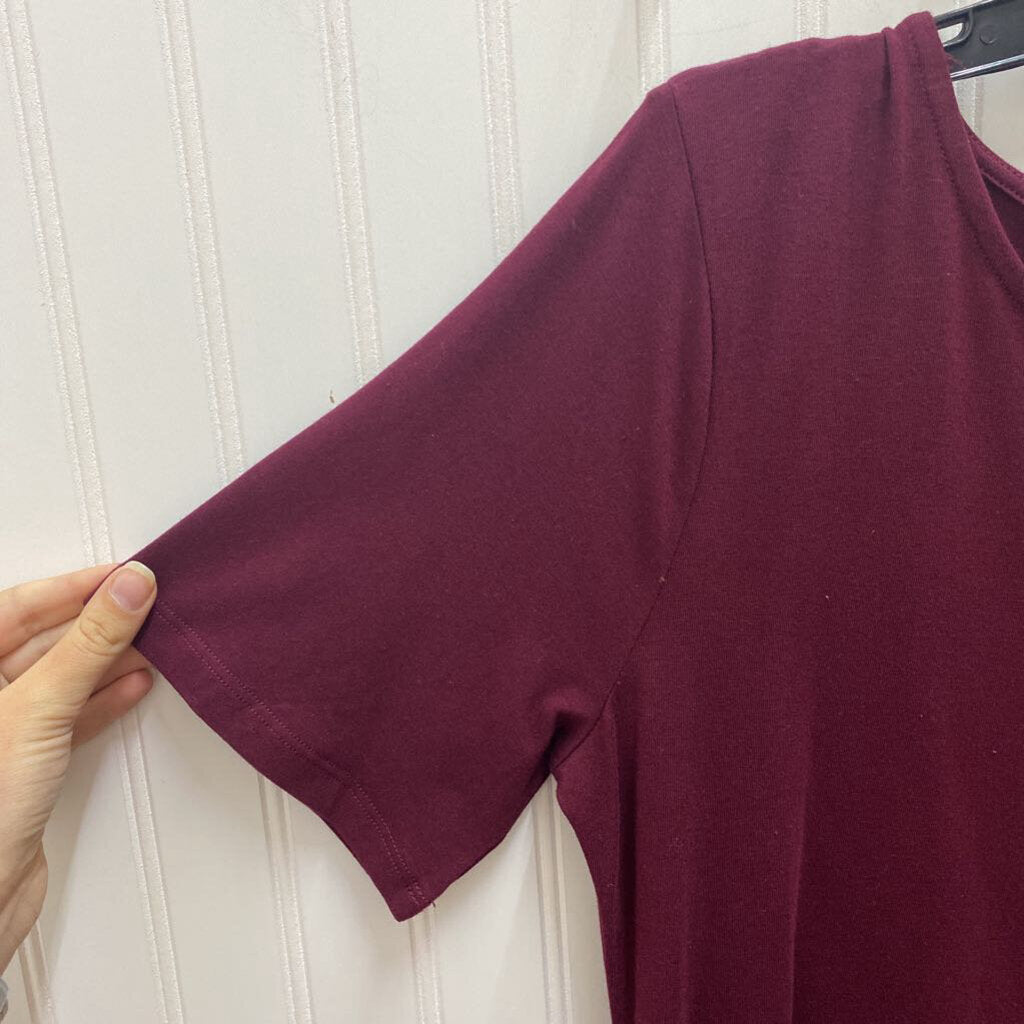 SHORT SLEEVED DRESS