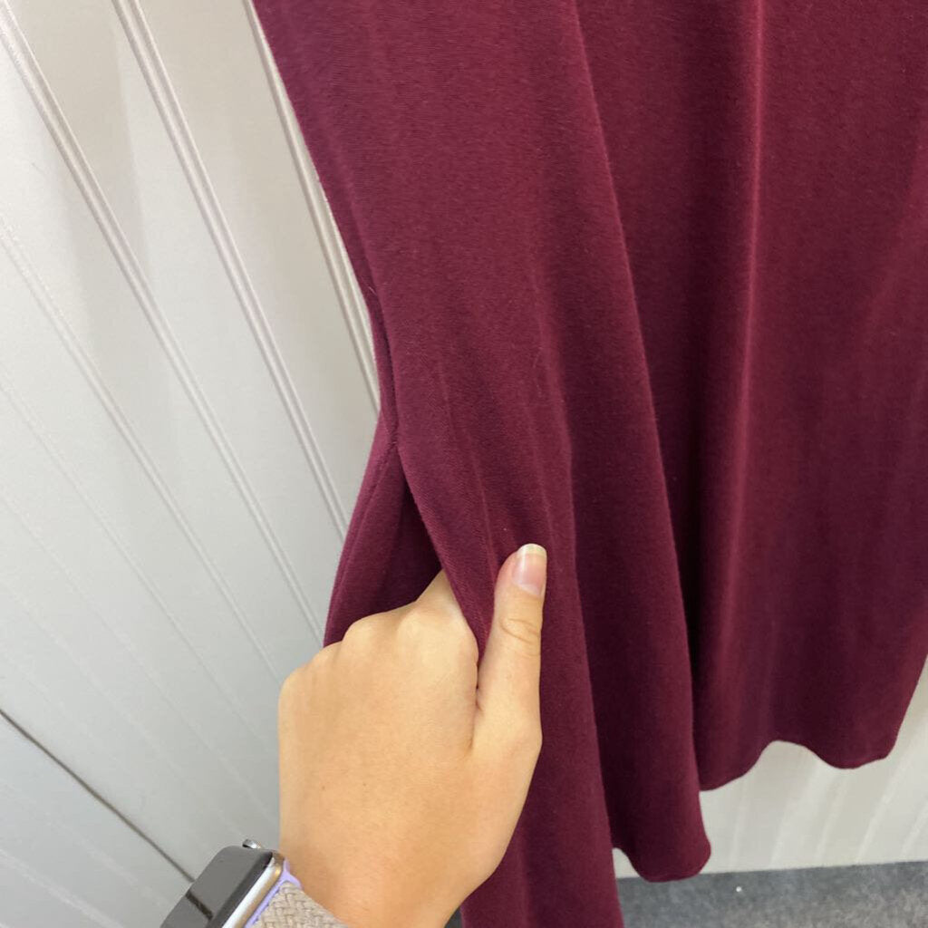 SHORT SLEEVED DRESS