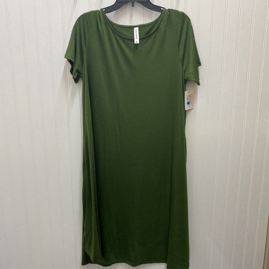 SHORT SLEEVED DRESS