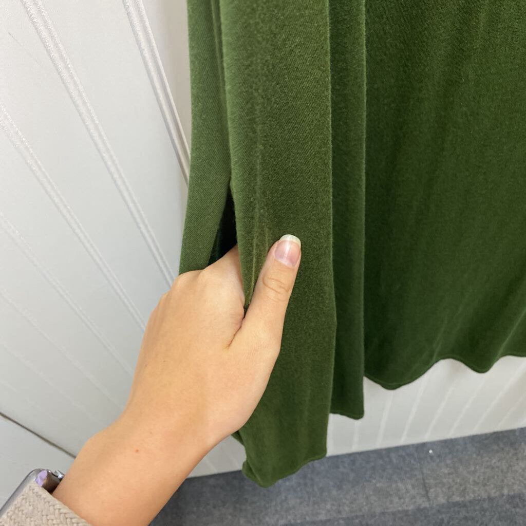 SHORT SLEEVED DRESS