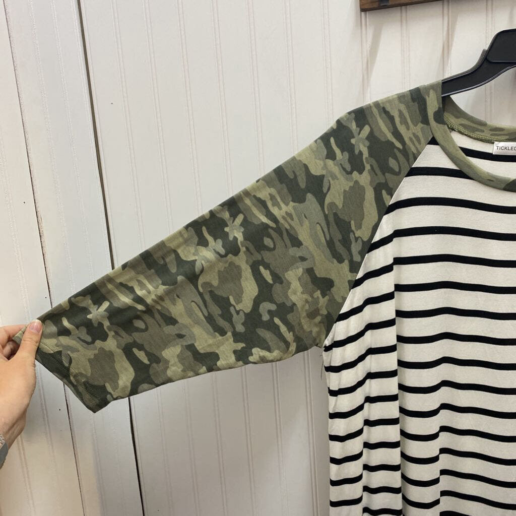MULTI PATTERN LONG SLEEVED