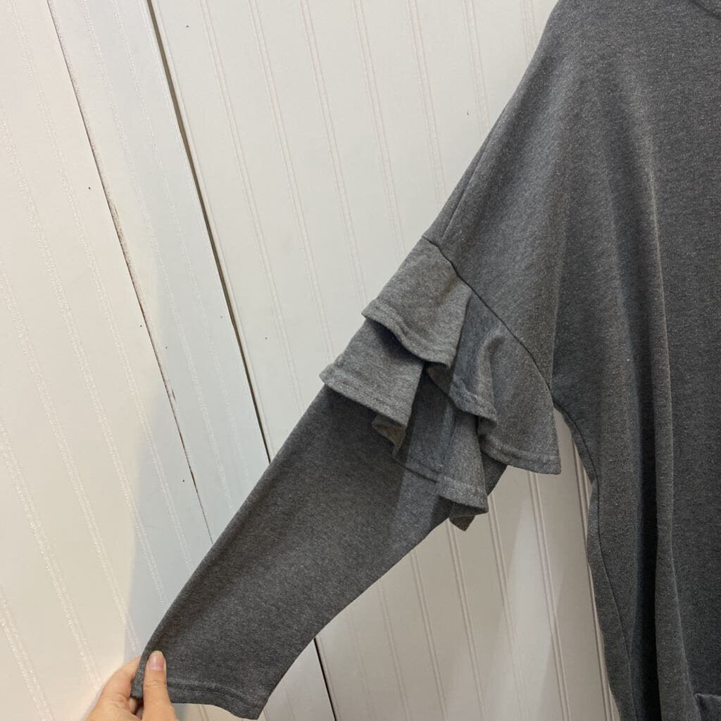 RUFFLED SWEATSHIRT