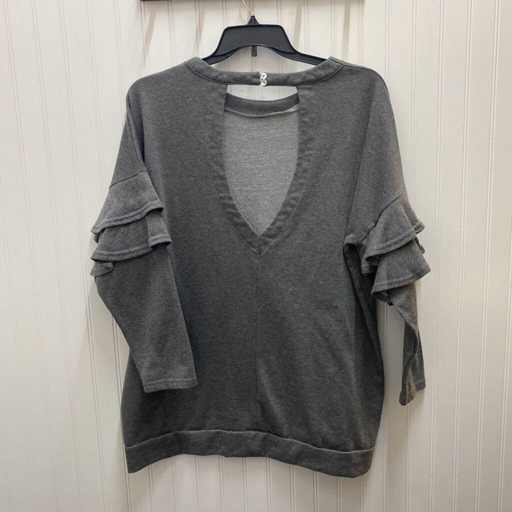 RUFFLED SWEATSHIRT