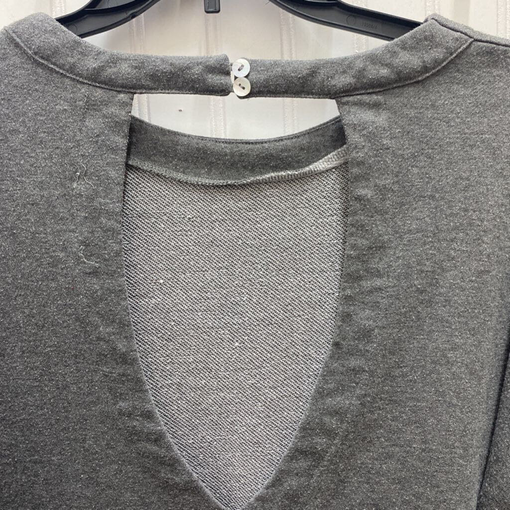 RUFFLED SWEATSHIRT