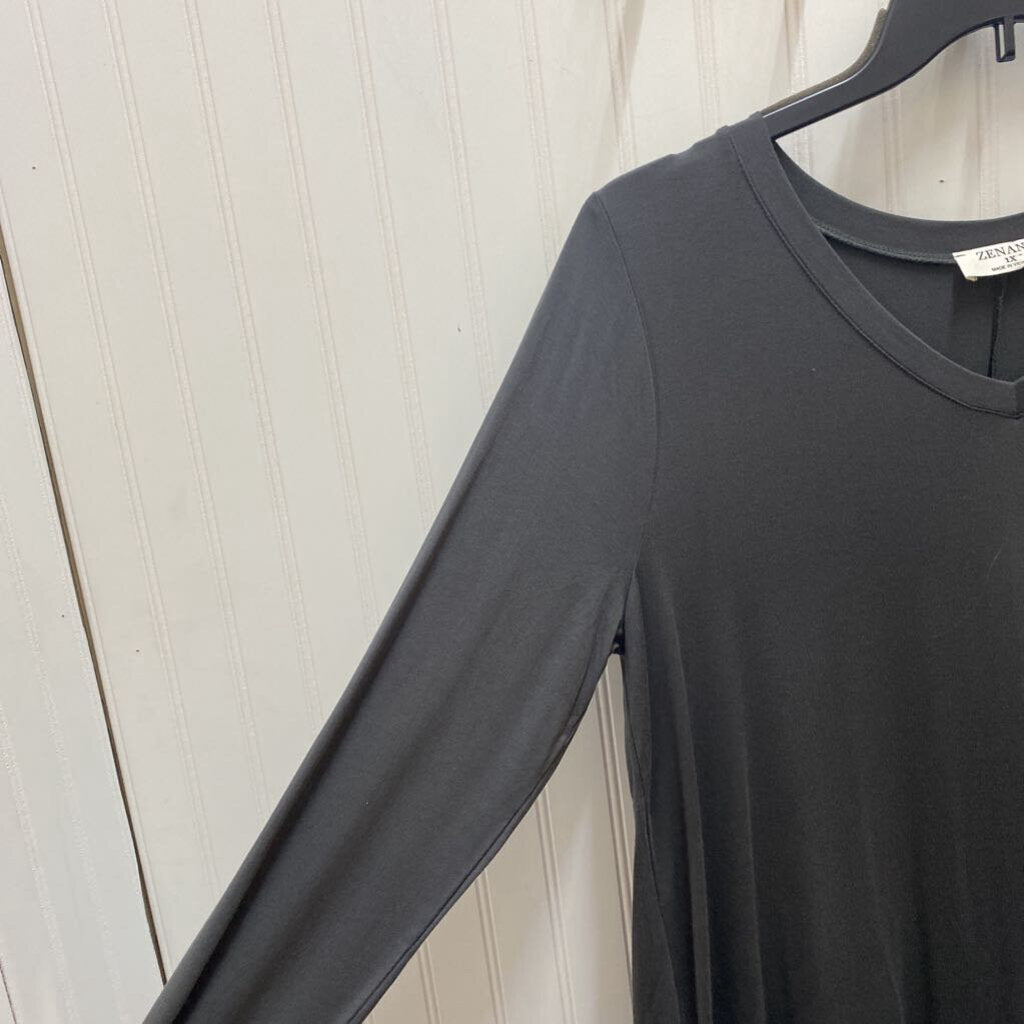 V NECK WITH POCKET