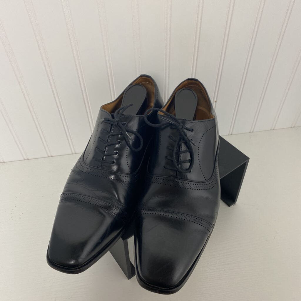 LACE UP DRESS SHOES
