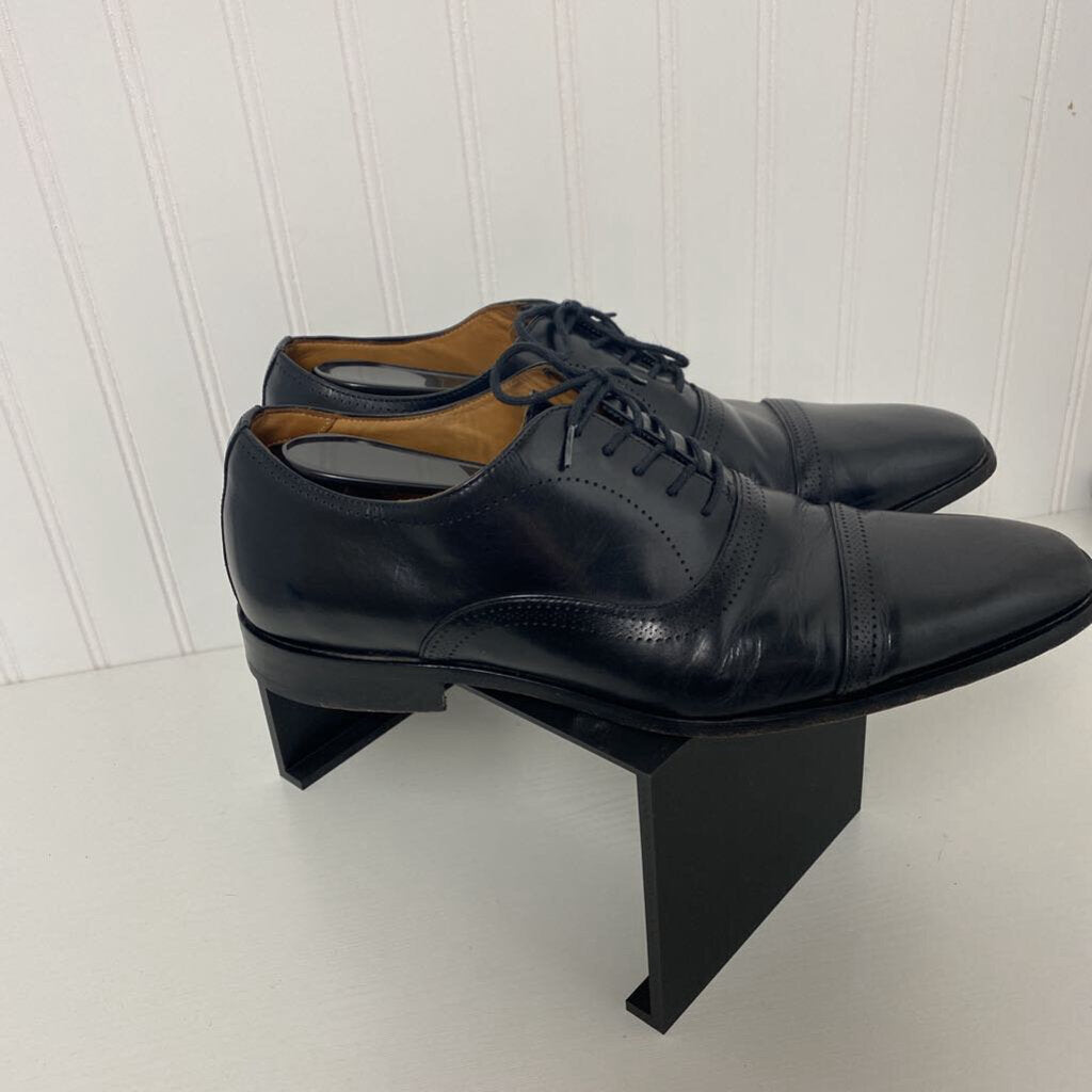 LACE UP DRESS SHOES