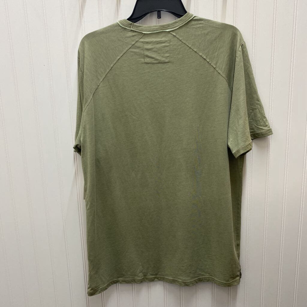 BASIC SHORT SLEEVED TOP