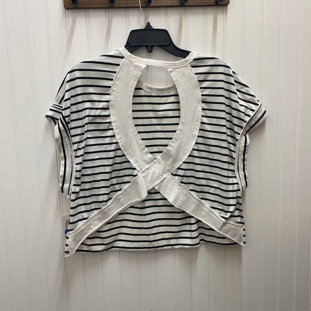CROPPED STRIPED SHORT SLEEVE TOP
