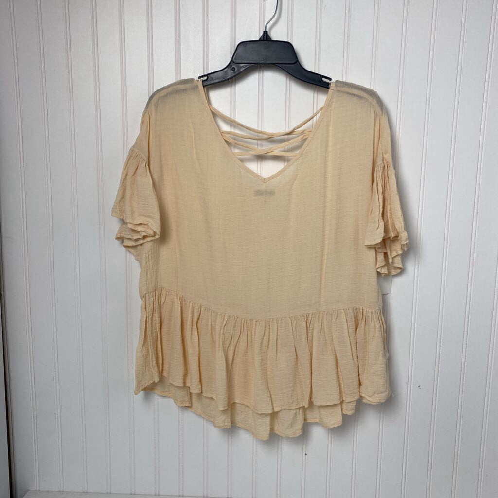 RUFFLED TOP